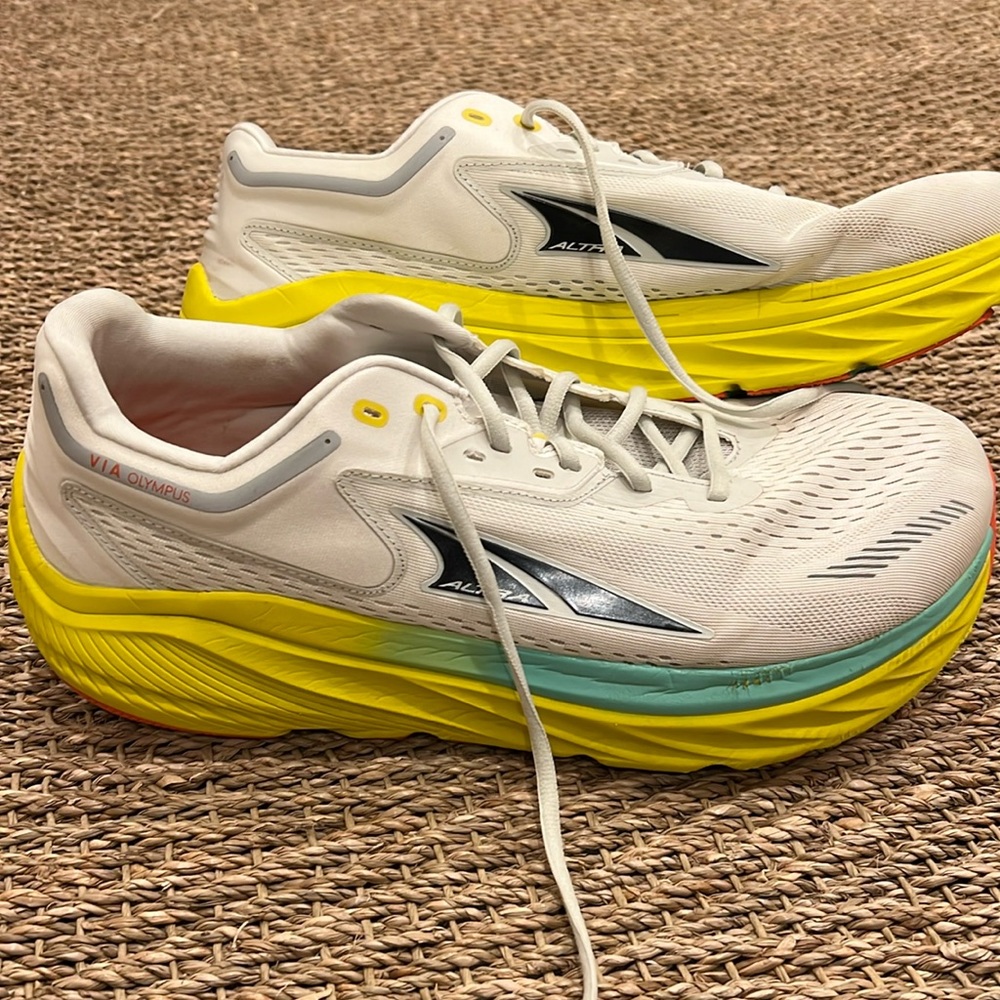 Altra Olympus Running Shoe
